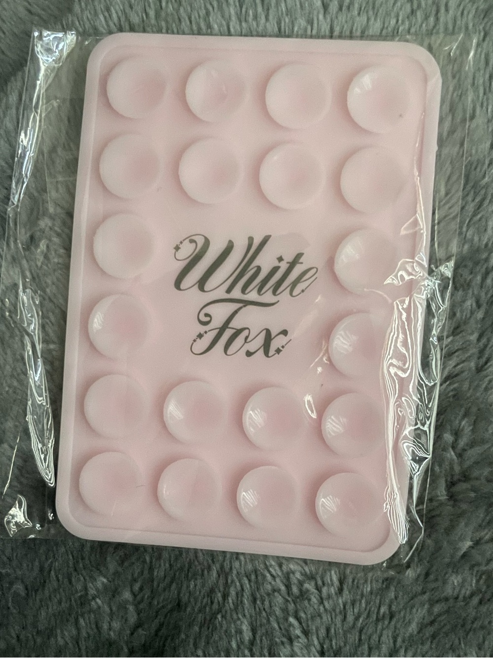 White Fox Boutique Pink Bubble Pop Phone grip NWT!